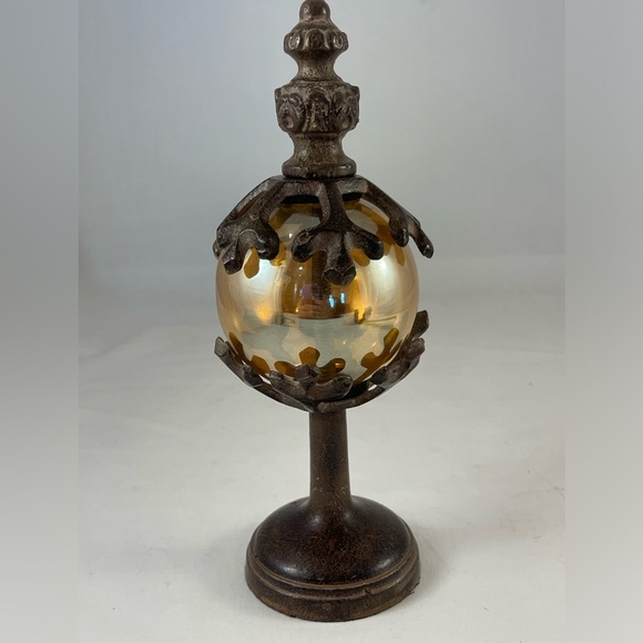 Vintage Cast Iron Snowflake Design W/ Glass Globe Table Decor 9”. - Picture 2 of 2